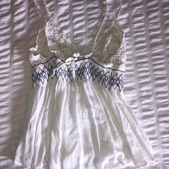 Top - Picture 2 of 2